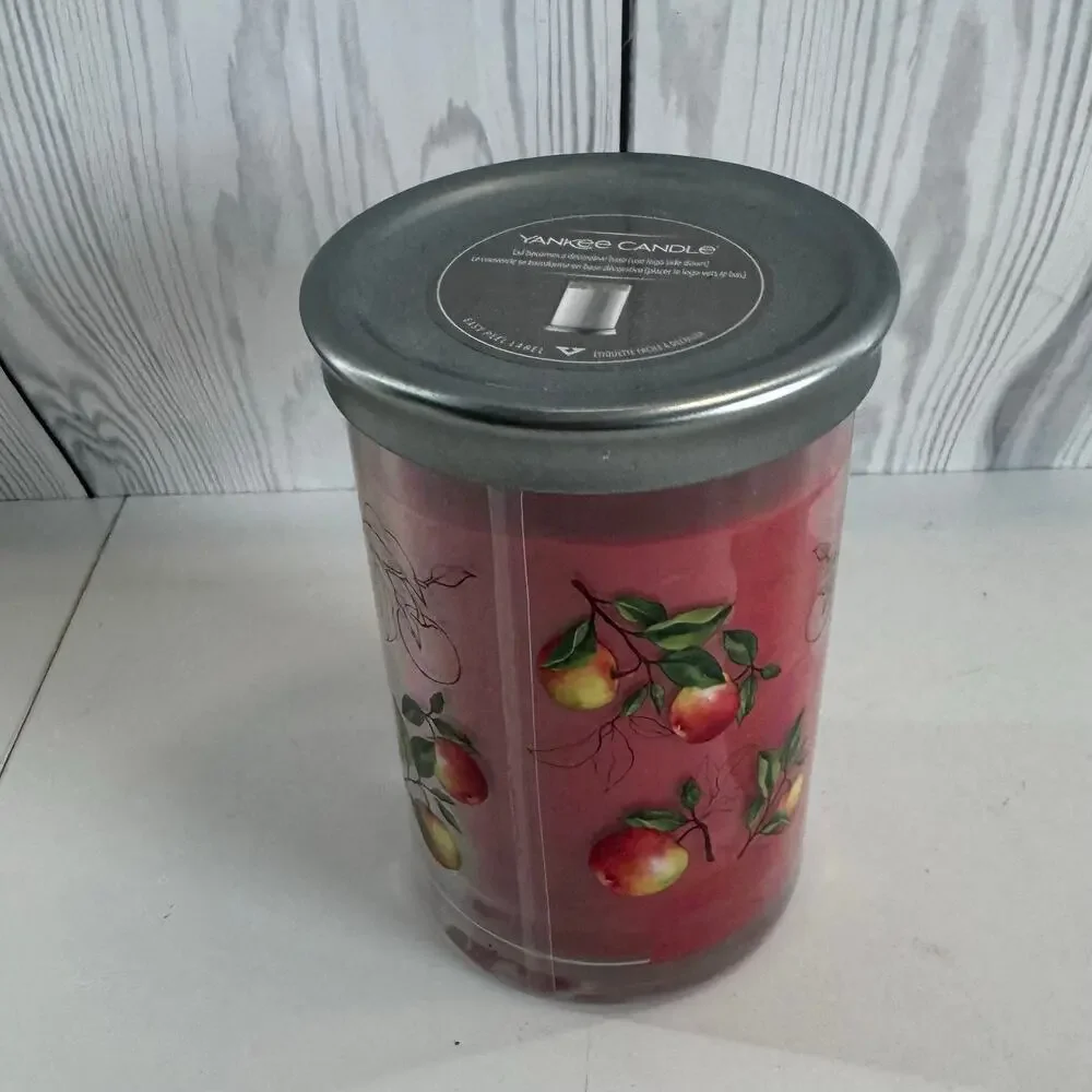 YANKEE CANDLE 20 OZ 2-WICK MACINTOSH CANDLE IN DECORATOR JAR New